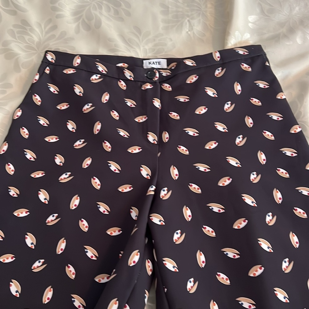 Like New-KATE-Size Large - Picture 3 of 9